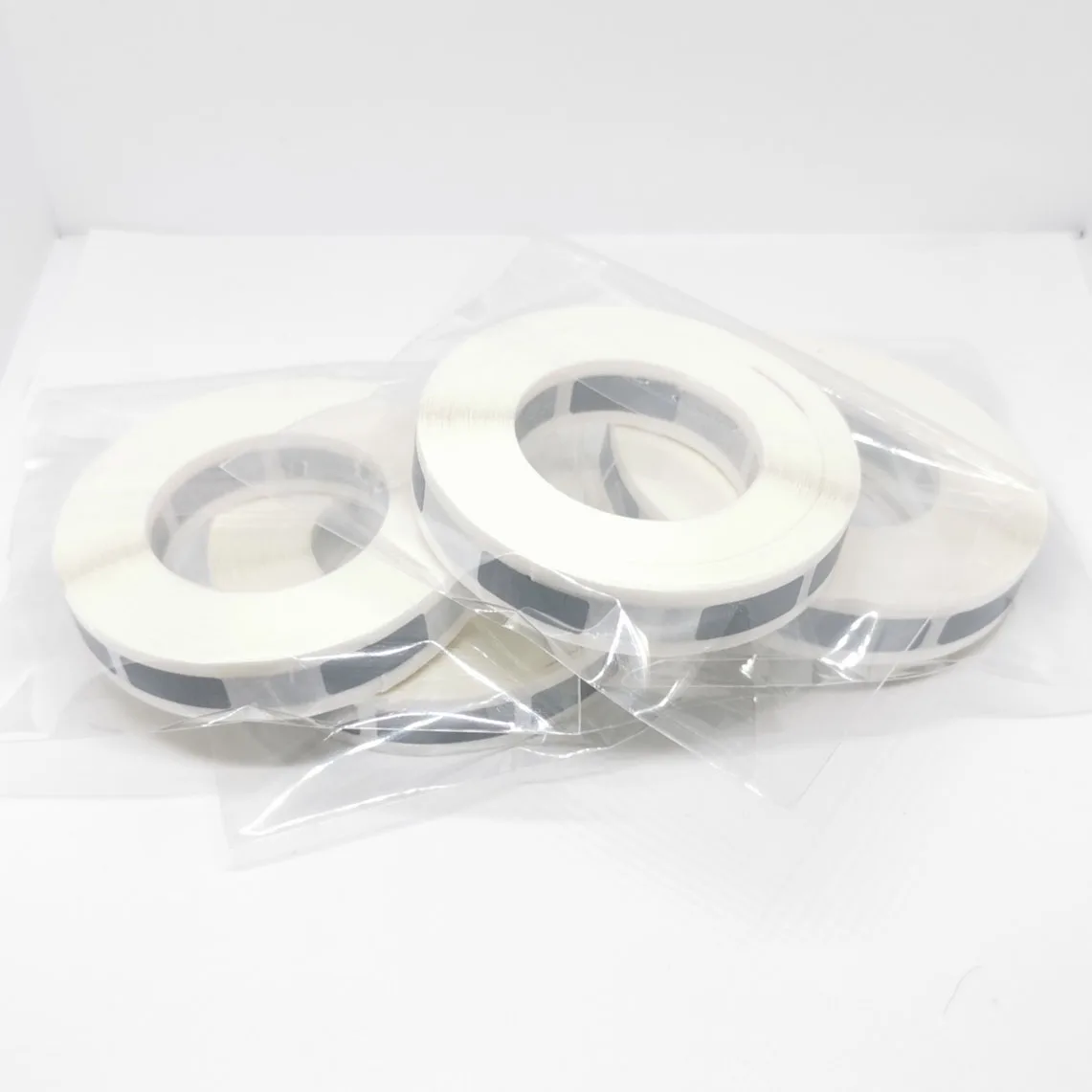 Шеньшиджи 1000 шт./Рулон Стирать наклейка 6x30 мм Этикетка Серая для обложки карты свадебной вечеринки, деловых акций и т.д.