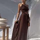Женское пляжное платье на одно плечо, с открытой спиной и разрезом
