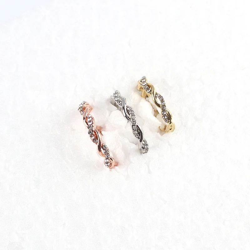 

DoreenBeads Twist Ring Wholesale New Trendy Women and Man Exclusive Couple Wedding Ring Jewelry Rhinestone Fashion 1 Piece