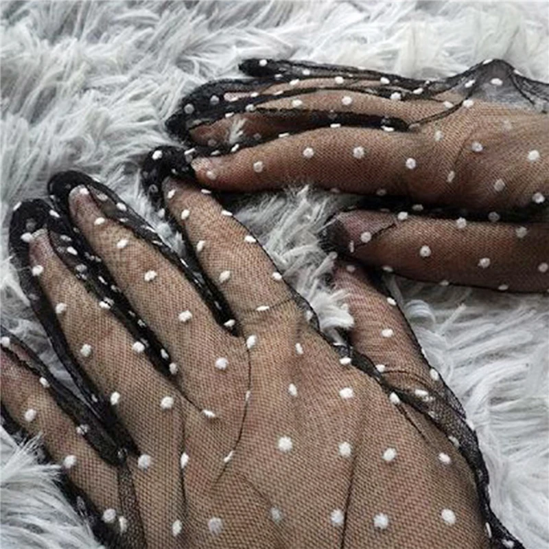 

New 1 Pair Grace Autumn Summer Women Short Tulle Elastic Gloves Lace Spots Lotus Leaf Flexible Sheers Full Finger Accessories
