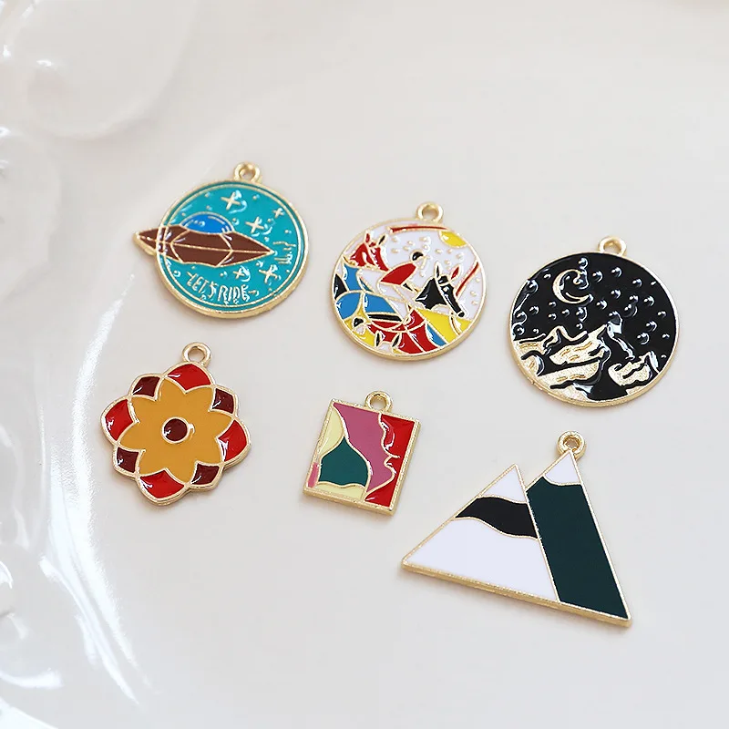 

Подвески из цинкового сплава с эмалью, талисманы с космосом, Вселенной, планетой, 10 шт./лот, фурнитура «сделай сам» для изготовления модных у...