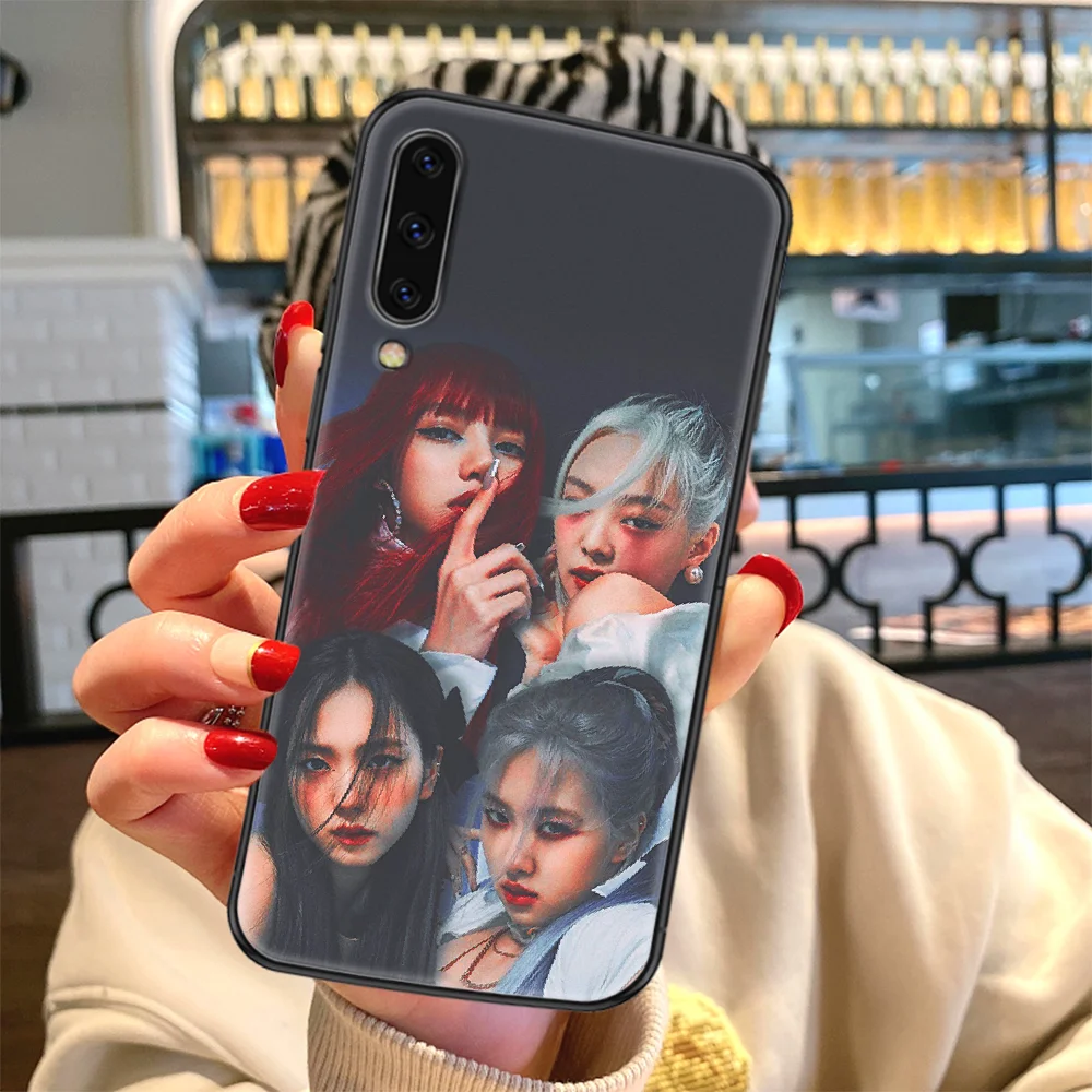

Blackpinks Lisa Kpop Phone case For Samsung Galaxy A 3 5 7 8 10 20 21 30 40 50 51 70 71 E S 2016 2018 4G black fashion