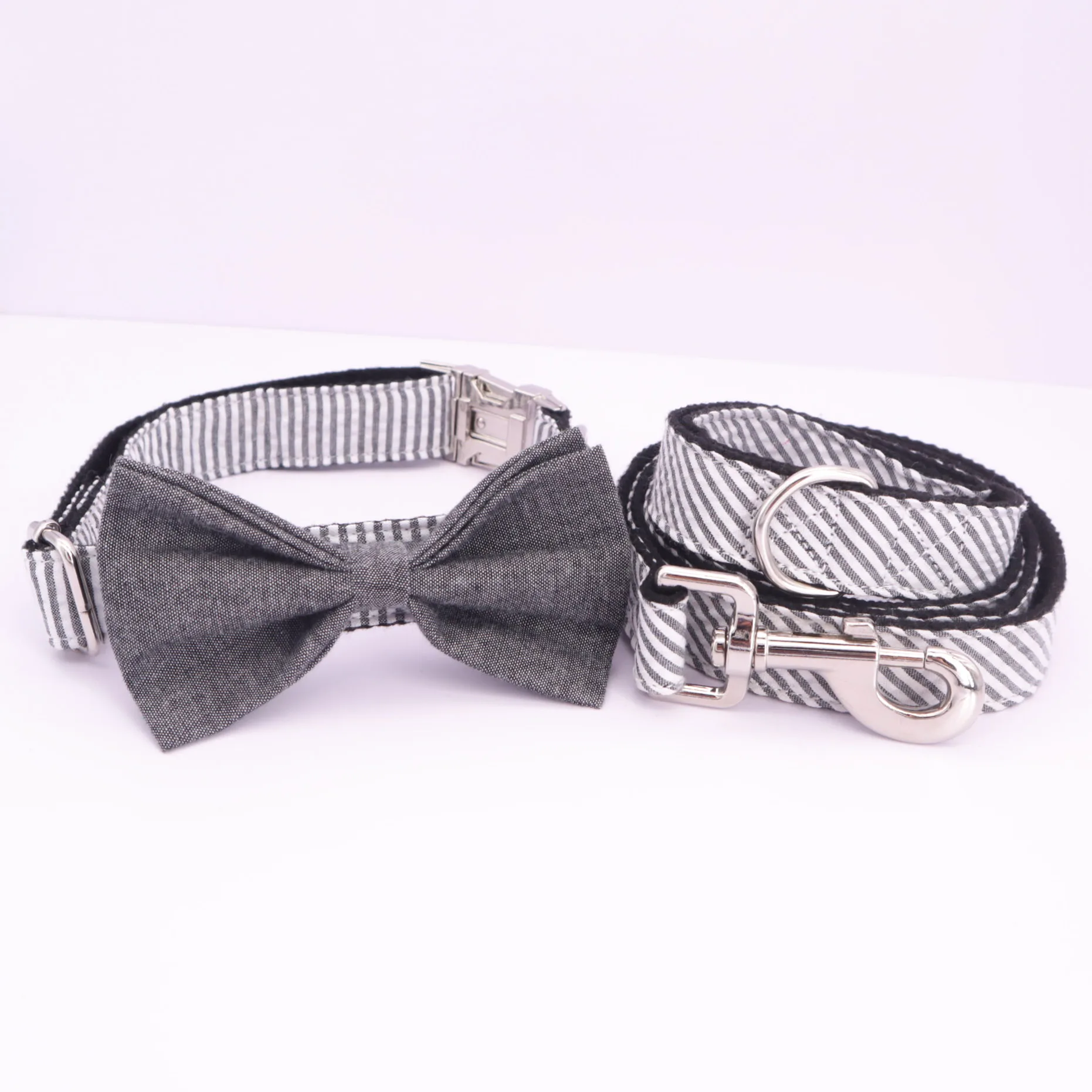 Серый клетчатый ошейник и поводок в комплекте с галстуком бабочкой из
