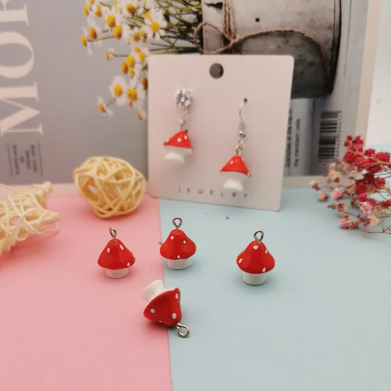 

10pcs/Pack Handmade Painted Resin Simulation Mini White Dot Mushroom DIY Earring Keychain Accessories Material jewelry making