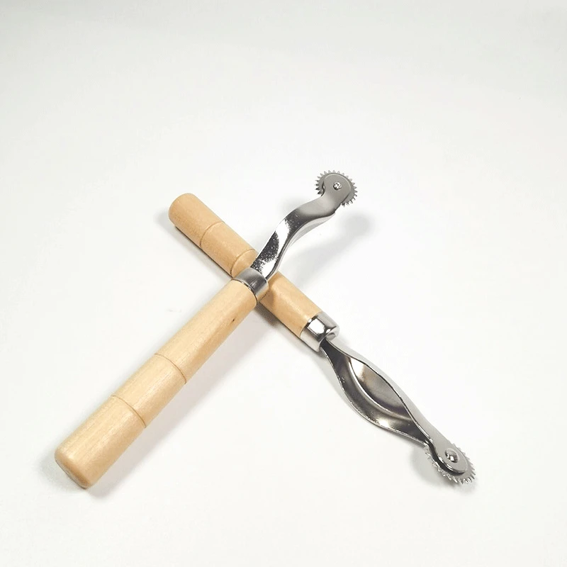 

Sewing Kit Accessories Practical Handle Serrate Edge Pattern Tracing Tailor Chalk Wheel Tailor Stitching Knitting Needles Tools