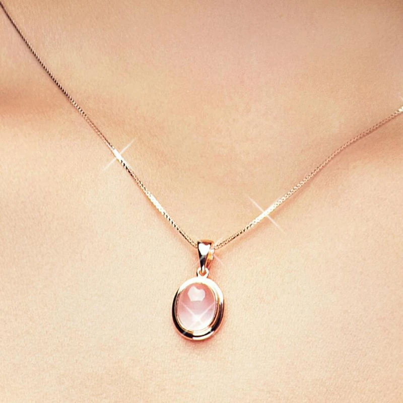 кулон из розового кварца. золотая подвеска с морганитом санлайт. подвеска розовое золото. колье лапы. подвеска с розовым кварцем в золоте.