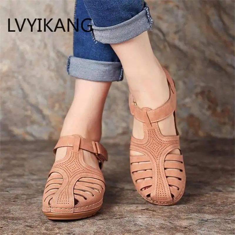 

Женские босоножки на танкетке, повседневные сандалии-гладиаторы с круглым носком и пряжкой, лето 2020