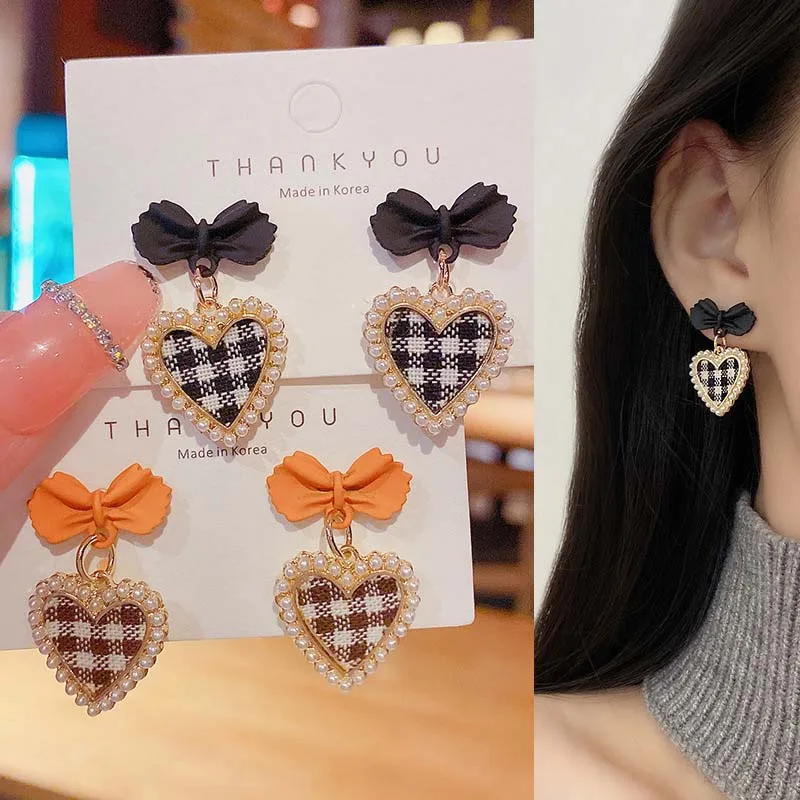 

2021 New Trendy Plaid Bowknot Earrings For Women Fashion Korean Style Black Heart Stud Earring Girls Jewelry Gift Wholesale