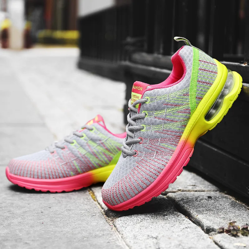 Кроссовки на платформе дышащая повседневная обувь женская модная увеличивающая