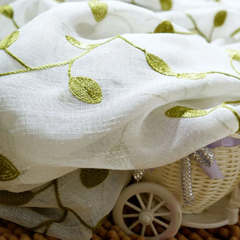 Занавески с вышивкой в деревенском стиле узором зеленых листьев для гостиной