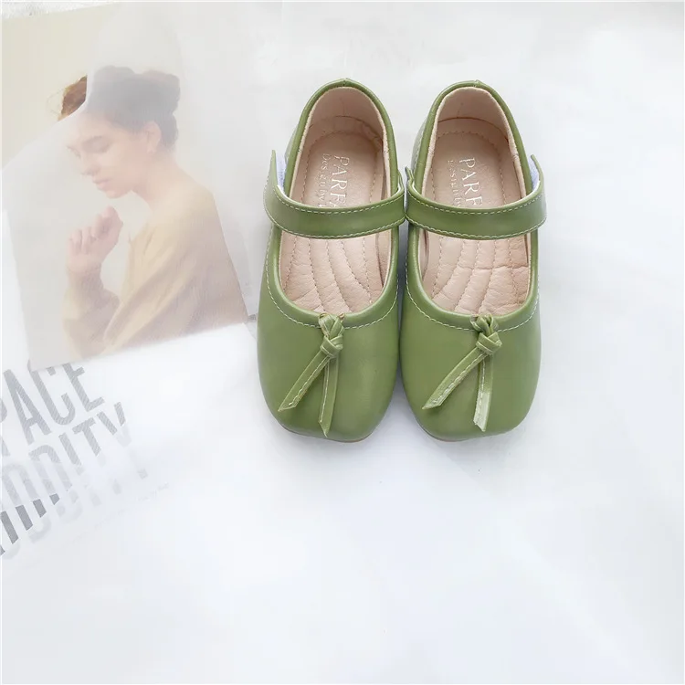 Soft bottom square head shoes for girls kids princess shoes spring and autumn Korean children bean shoes baby casual shoes
