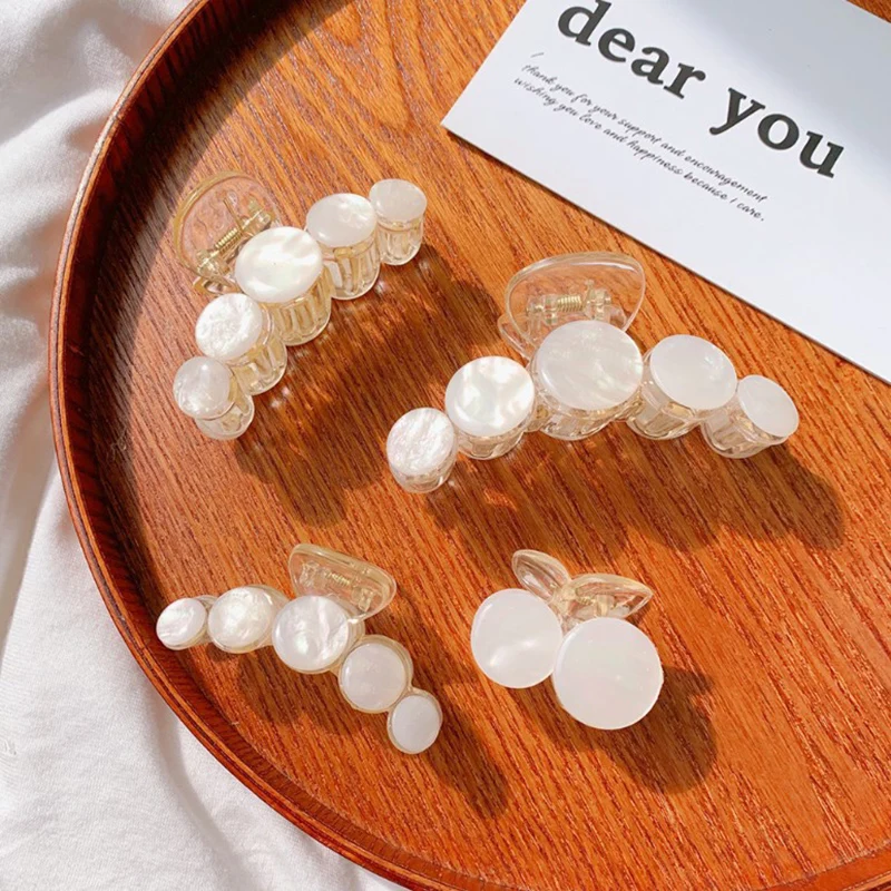 

Большие размеры, 1 предмет, для детей возрастом от Размеры гипербола большой жемчуг акриловые заколки для волос для Для женщин женские аксес...