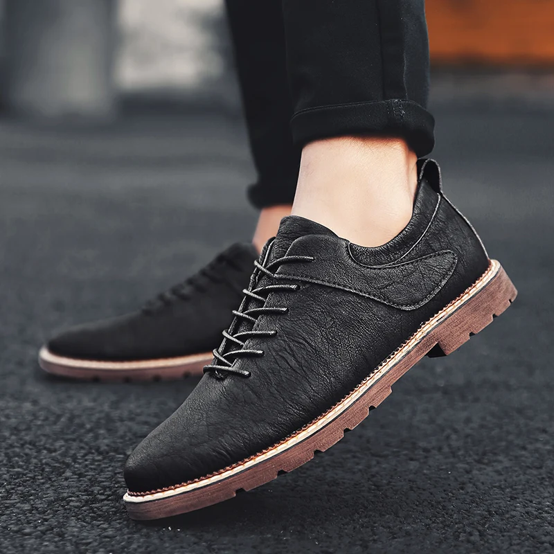 

Brand Leather Men Casual Shoes Fashion Sneakers Footwear lace up outdoor Soft Rubber Male Flats Men Shoes hote Sales Designer