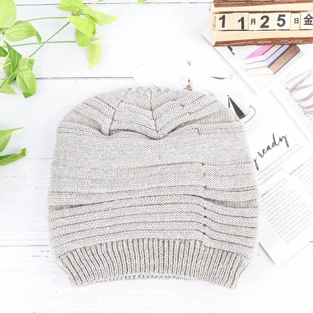 

1PCS New Special Cute Unsexed Women Man Fashion Xmas Knit Hot Beanie Beret Hat Winter Warm Oversized Ski Cap Hot Sale