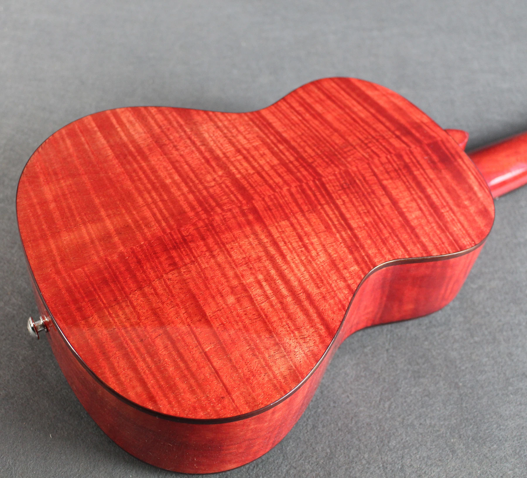 Концерт Гавайская гитара из красного дерева клена верх верхом обожжённого по