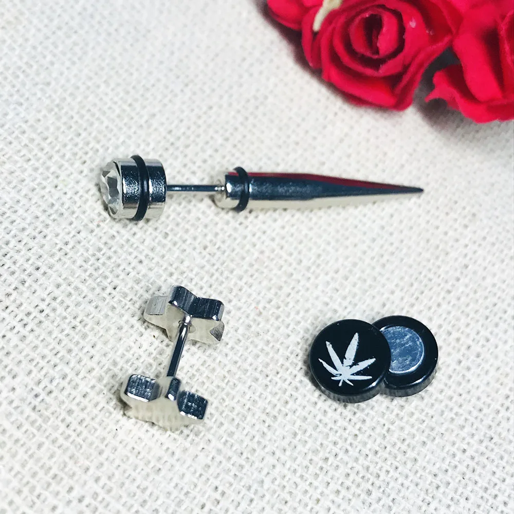 

Stainless Steel Earrings for Men Korean Earring Punk Fashion Jewelry 2020 Stud Earrings Set Magnetic Ear Rings for Women Gothic
