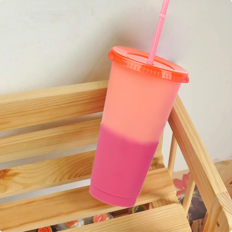 

Reusable Color Changing Cold Cups Plastic Tumbler With Lid Plastic Cup 24oz Cold Water Discoloration Tumbler Without Logo Cup