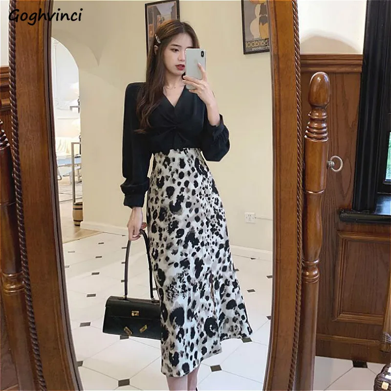 

Skirts Women Summer Side Slit Leopard Chic Streetwear All-match Korean Style A-line Mid-calf Elegant Womens Casual Faldas Retro