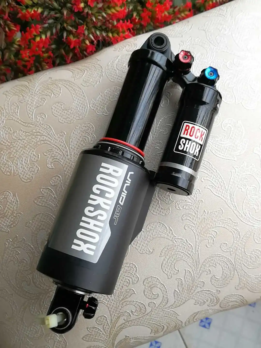 RockShox Vivid Air R2C задний ударный полноразмерный мм мелодия|Задние амортизаторы| |