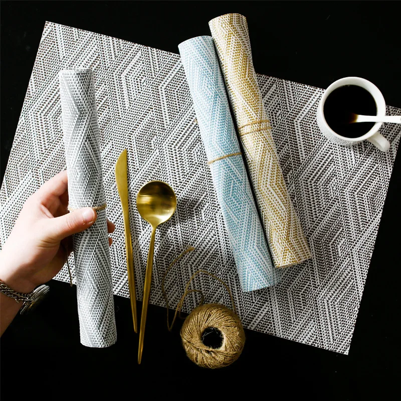 Серый золотой геометрический волнистый поливинилхлоридный нескользящий