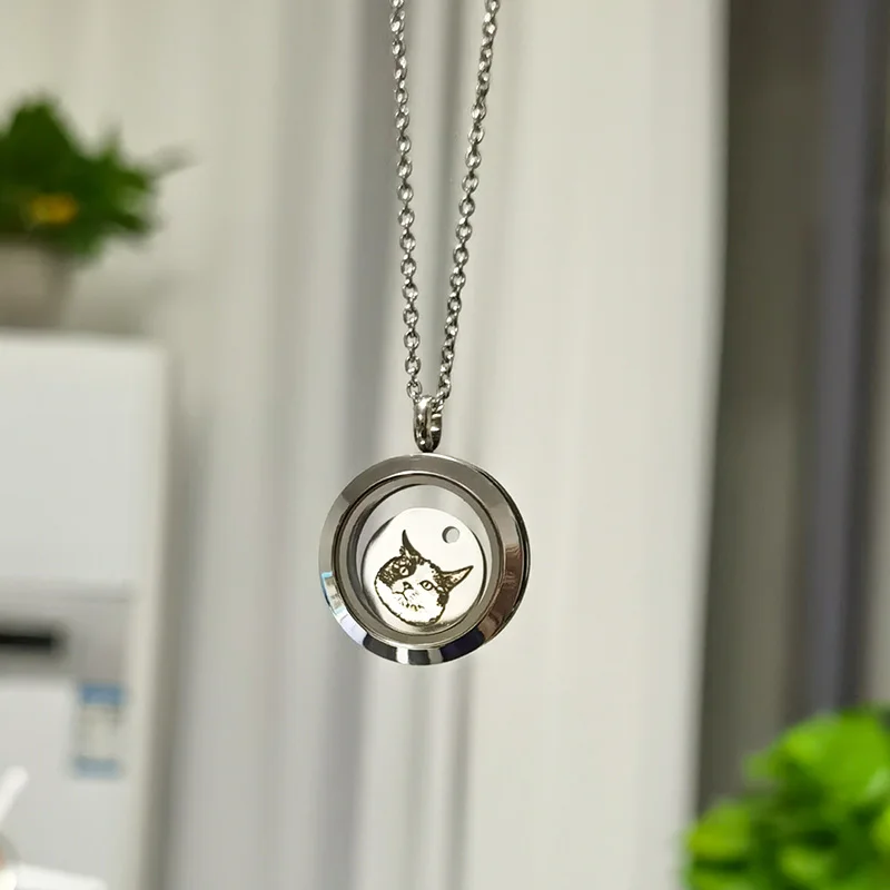 

Custom Pet Portrait Memorial Necklace Can Put Ashes Hair Teeth 25mm Round Shape Stainless Steel Jewelry