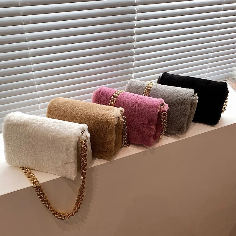 Сумка-клатч женская из искусственного меха на цепочке | Багаж и сумки