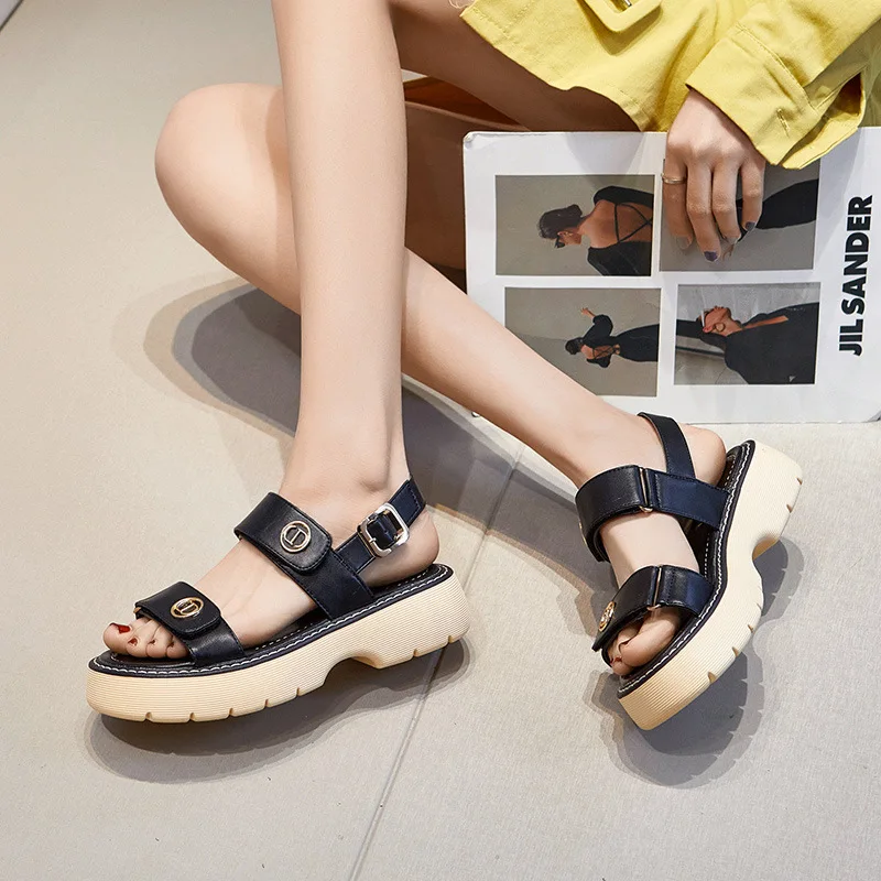 

Women's Sports Sandals Fashion Design 2021 Summer New Chunky Platform Beach Sandals Girls Outdoor Sneakers Genuine Leather