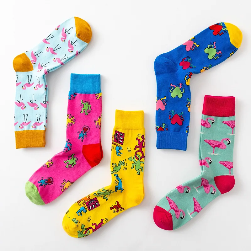 

5 pais Autumn and winter flamingos hip hop men socks cotton Individual creative graffiti harajuku socks men EUR39-44