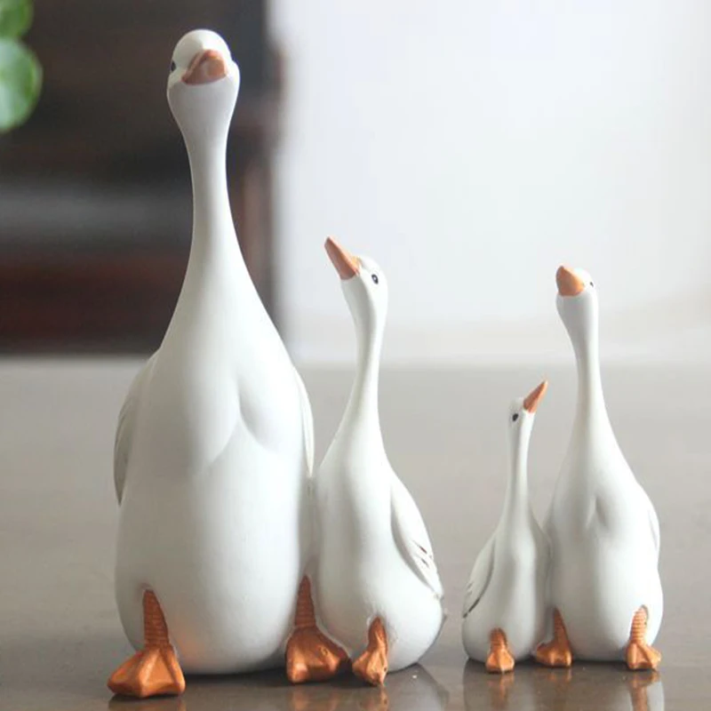 

Garden Decoration Simulation Mother and Child Ducks Resin Craft Gifts In White