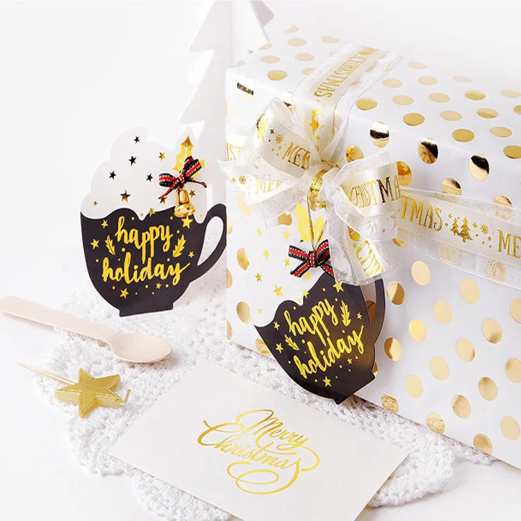 Открытка с рождественской елкой праздником кружки открытка рождеством снеговик