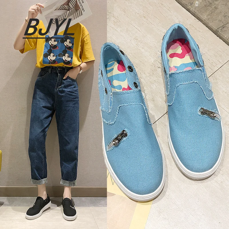 

Summer new style 2021 one-foot flat-bottom lazy little feet fat feet wide and large size women's shoes breathable leisure