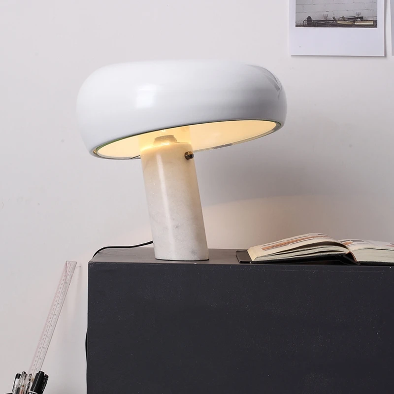 Настольная лампа в минималистичном стиле постмодерн мраморные настольные лампы