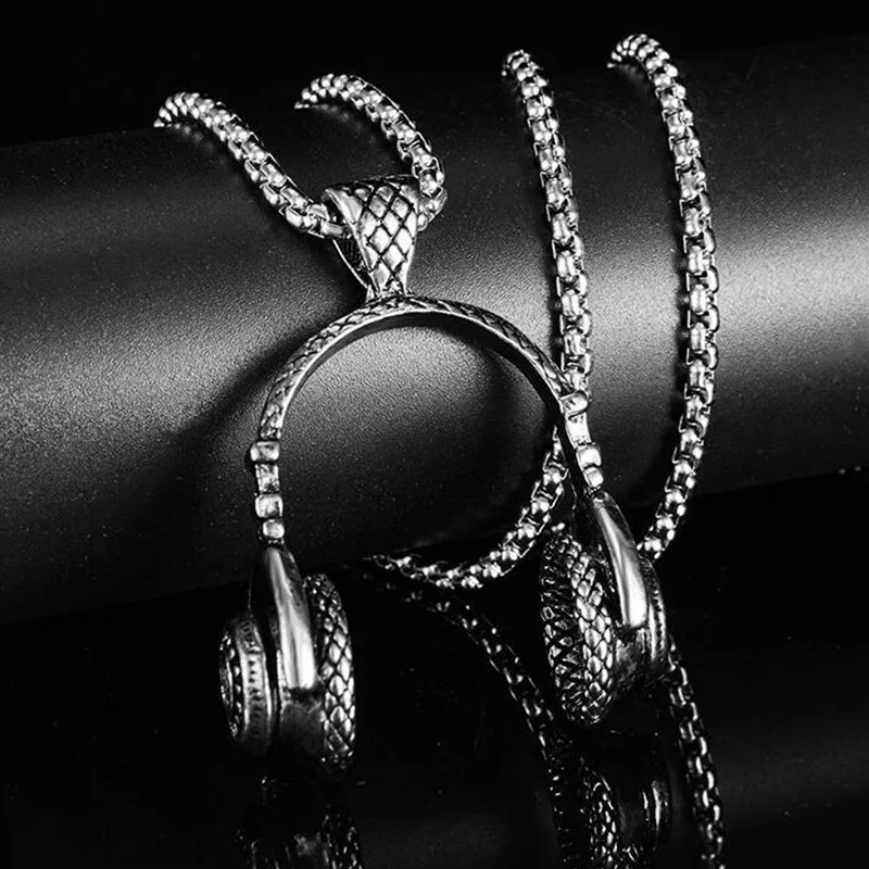 European And American Original Pop Fashion Rock Style Music Headset Pendant Titanium Steel Necklace For Men