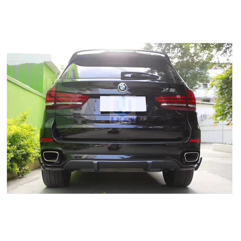 Диффузор для заднего бампера автомобиля с боковыми разветвителями BMW F15 X5 M sport tech