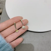 2021 korean fashion jewelry asymmetric pearl star meteor shaped stud earrings wholesale for women boucle doreille oorbellen