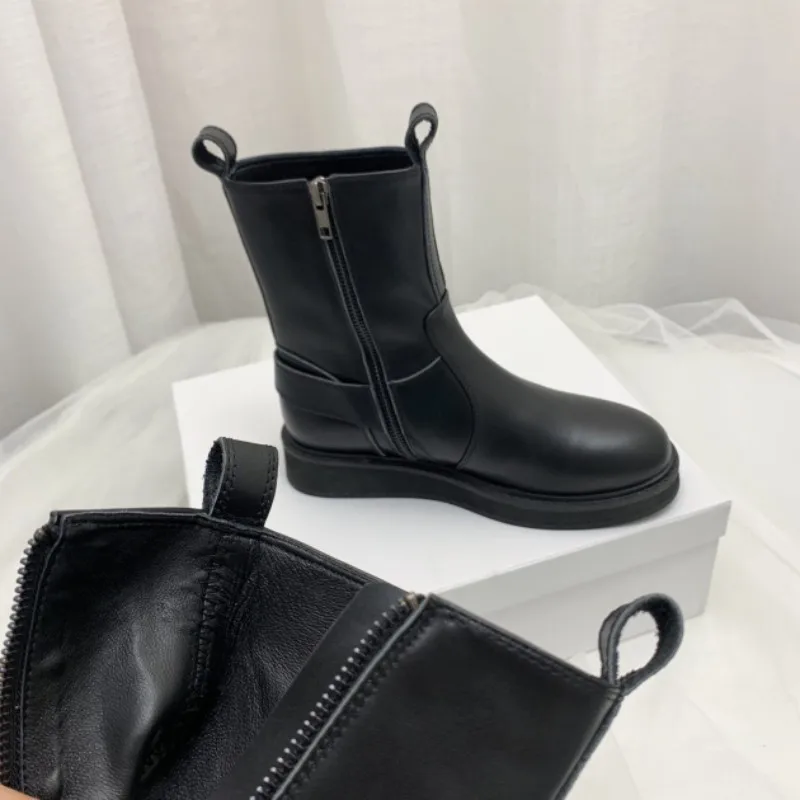 

Brand Genuine Leather Side Zip Ankle Boots Women Black England Style Biker Military Platform Boots New Autumn Winter Shoes 35-39