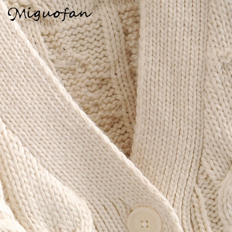 Женский вязаный укороченный свитер Белый свободный в Корейском стиле с