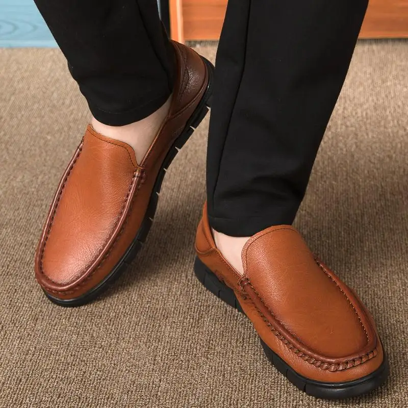 

Designer Shoes Men Flats outdoor Zapatos De Hombre Slip-On genuine Leather Shoes Casual Male Shoes Driving Moccasin Soft Loafers