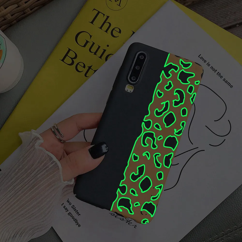 Чехол с леопардовым узором KISSCASE для Xiao mi Pocophone F1 9 8 9SE 8SE Жесткий ПК светящийся