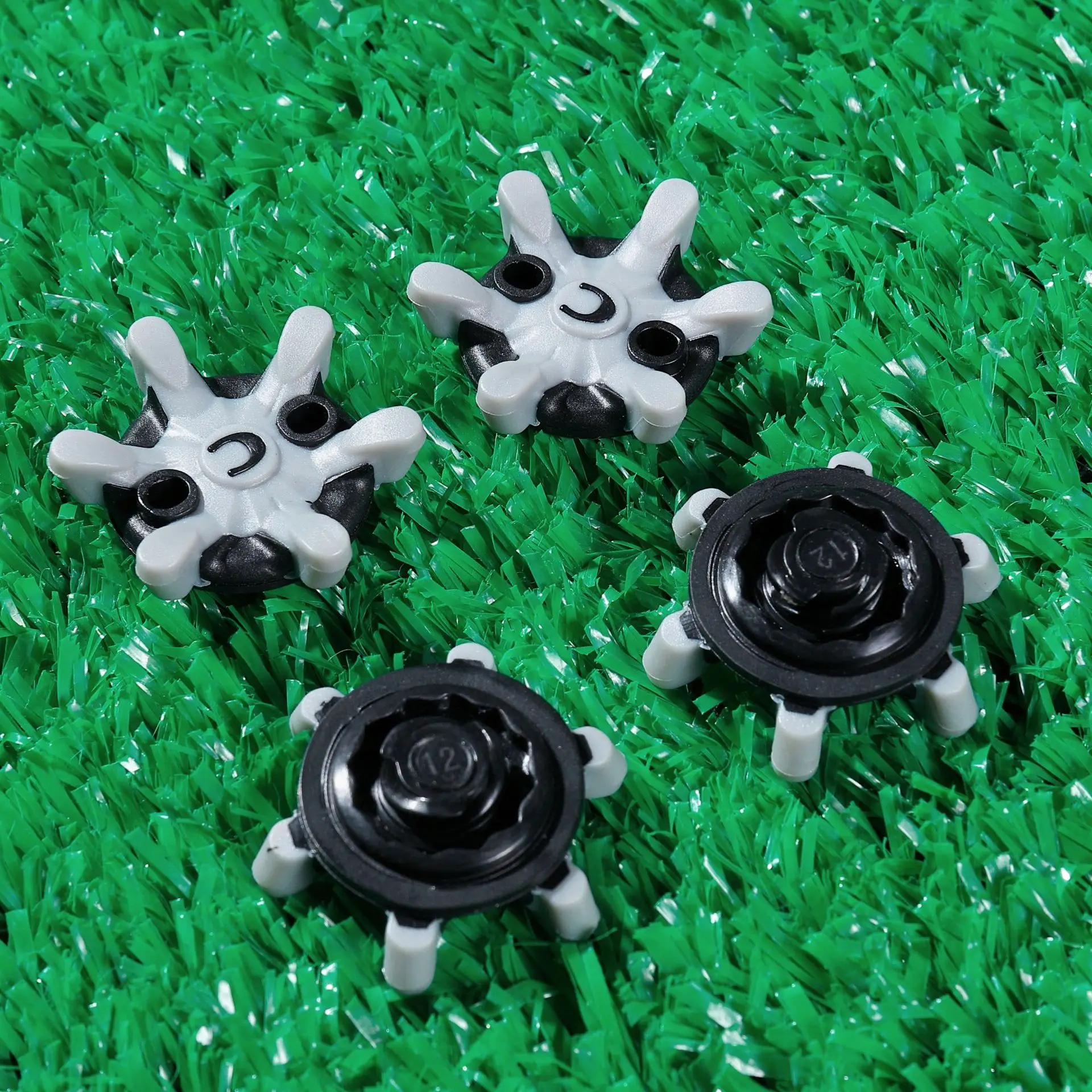 Насадка с шипами. Шипы для гольфа. spike pin. штука с шипами для еды купить.