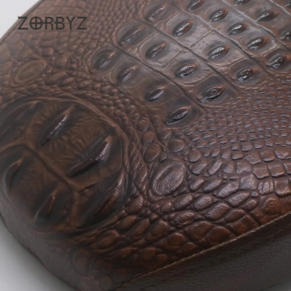 Подушка на заднее сиденье ZORBYZ из коричневой крокодиловой искусственной кожи для