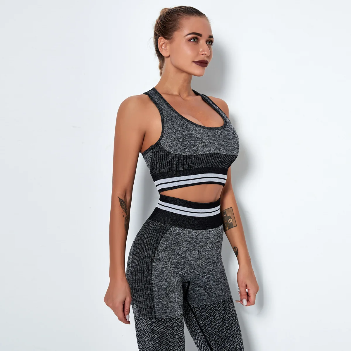 

Quick-drying Yoga Vest Beauty Back Outdoor Professional Sports Running Seamless Fitness Underwear Sports Bra for Women Gym Sexy