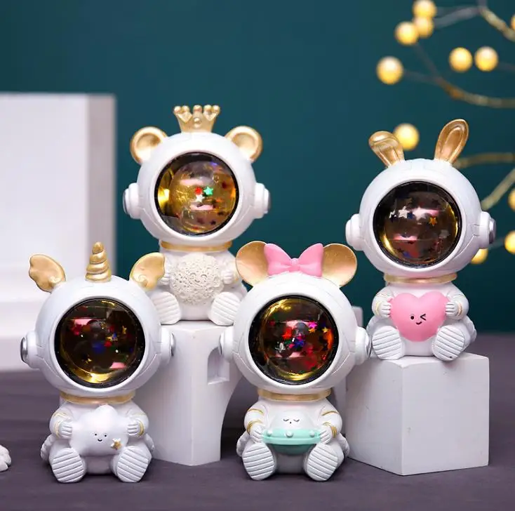 

Astronaut Night Light Party Favor SpacemanTable Lamp for Home Bedroom Living Room Office Decor Holiday Birthday Gif 2pcs/lot