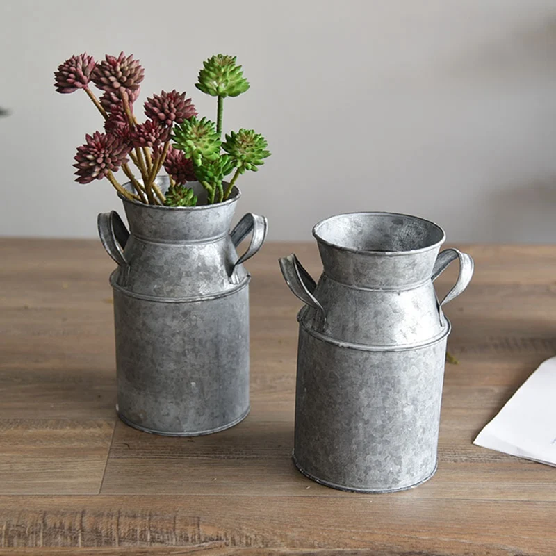 

Western Style Retro Vase Iron Flower Pot Kettle Succulent Planter Barrel Shop Furnishings Metal Art Home Garden Decoration
