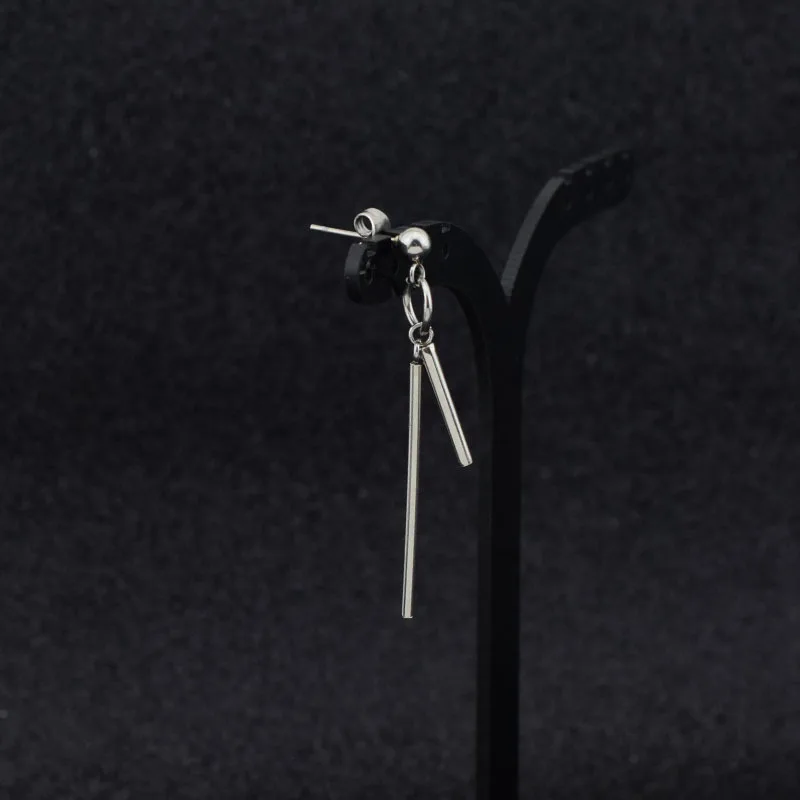 

A Single Stainless Steel Strip Men Earrings South Korean Star of the Same Paragraph Trendy Earrings Ornament Wholesale
