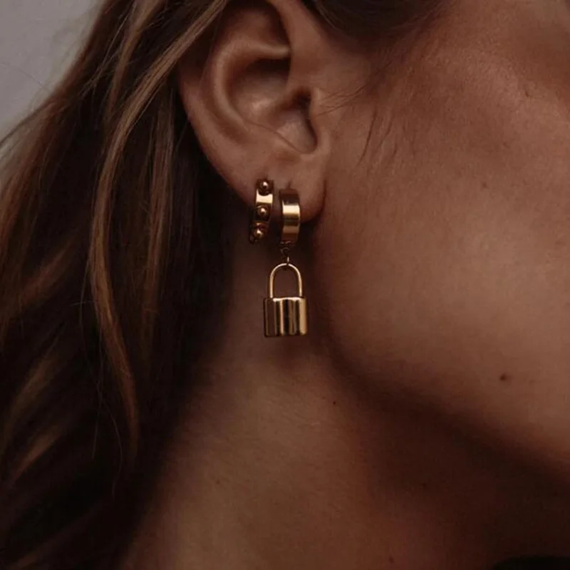 

2021 Fashion Hiphop 18K Gold Lock Pendant Drop Earrings for Women Retro Personality Stainless Steel Women Jewelry Hypoallergenic