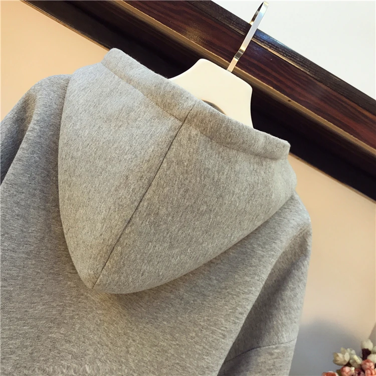 Женский спортивный костюм из двух предметов толстовка с капюшоном и джинсовые