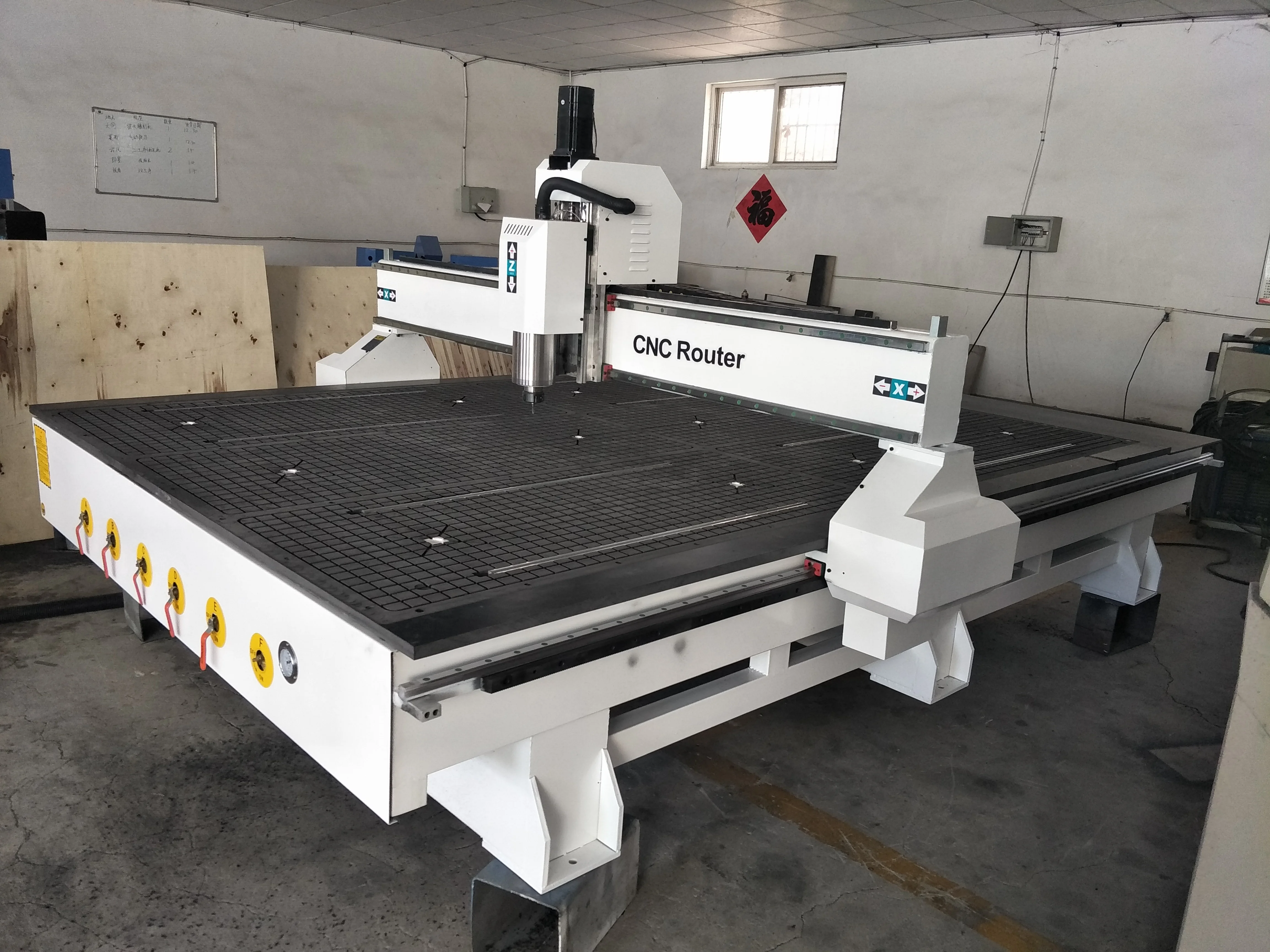 Китайский фрезерный станок 1325 с ЧПУ для шкафа копировально-фрезерный