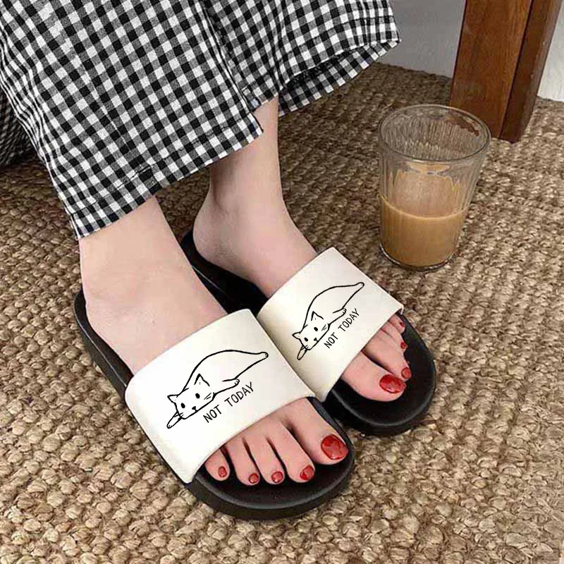 

Women's Slippers Fashion Non Slip Flat Slippers Beach Sandals Cartoon Cute Cat Printed Slippers Indoor Bedroom Slippers Summer