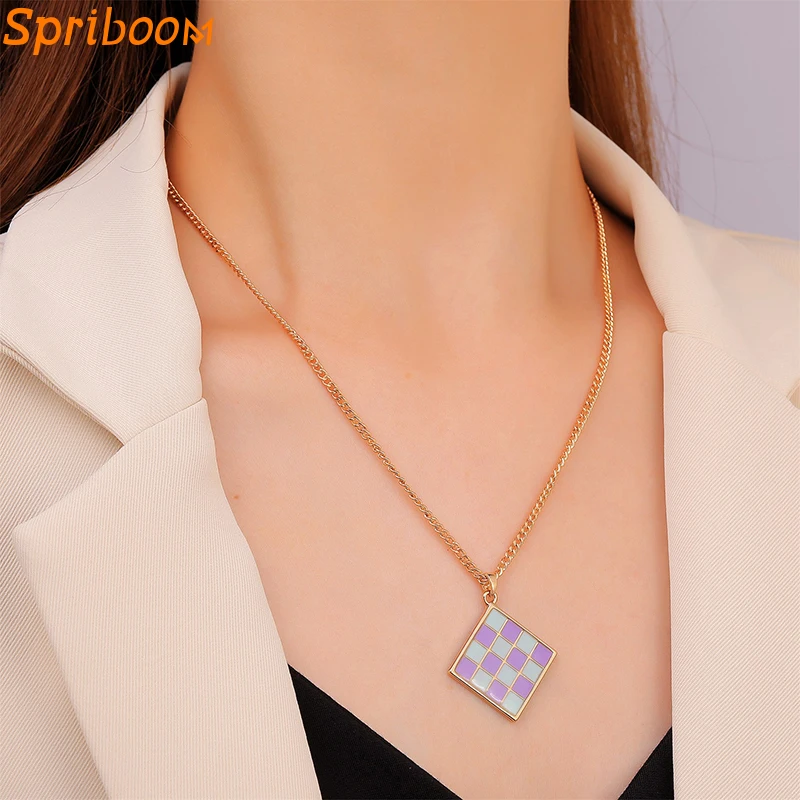 

Ins Square Pendant Necklaces Colorful Plaid Yin Yang Flower Gold Necklace for Women Girls Vintage Fashion Aesthetic Jewelry Gift